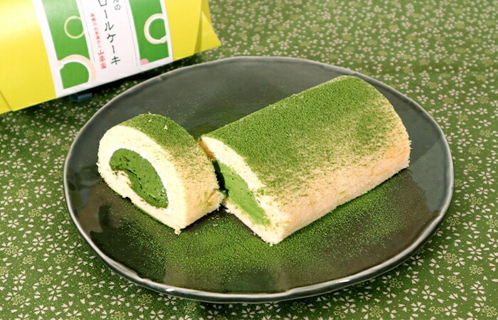 抹茶ロールケーキ