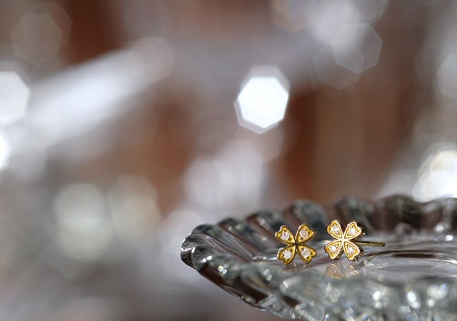 K18 diamond pierced earrings K18 ダイヤモンド　ピアス tender clover 