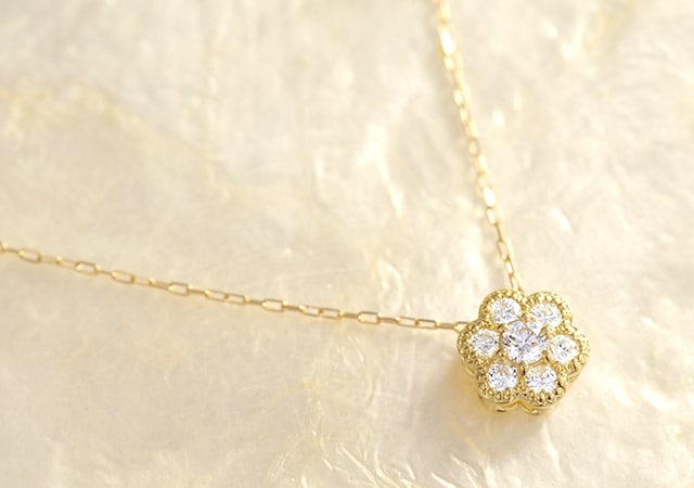 K18 diamond necklace K18 ダイヤモンド　ネックレス classical flower