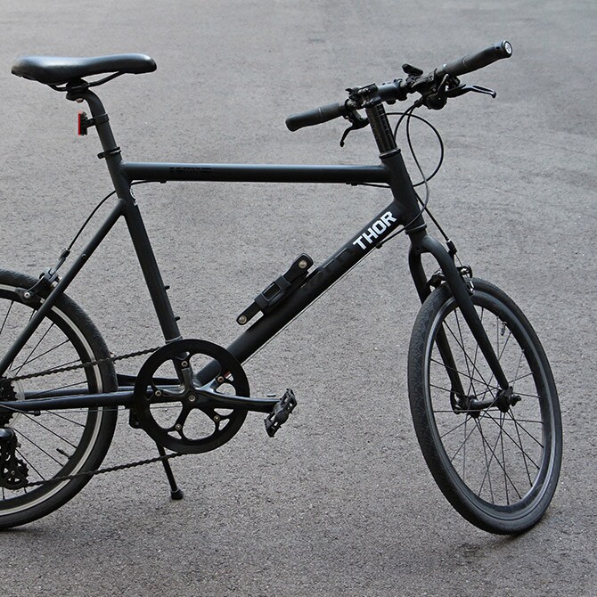 THOR ソー ロゴステッカー ステッカー ロゴステッカー 屋外用 耐水 おしゃれ かっこいい ユニセックス 男前 THOR ソー