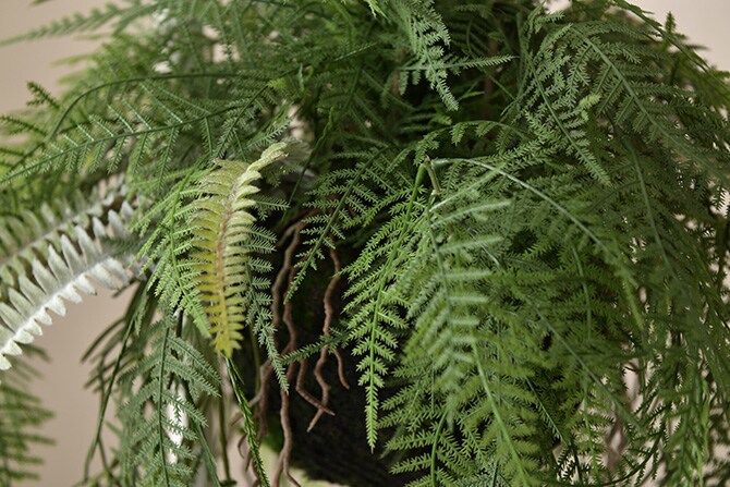 Brown. ブラウン フェイクグリーン ファーン ハンギングボール 65 