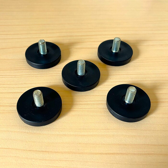 Fumi フミロータイプ脚 無駄のないソファ・クッションでくつろぐソファ用