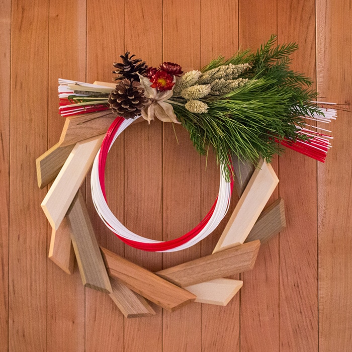 Oak Village オークヴィレッジ 寄木のリース おしゃれ クリスマス リース 木製リース お正月飾り インテリア 室内 小さい
