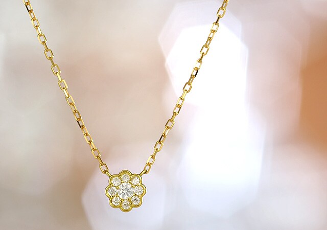 K18 diamond necklace cotton