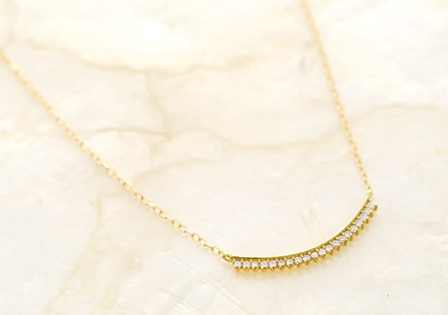 K18 diamond necklace