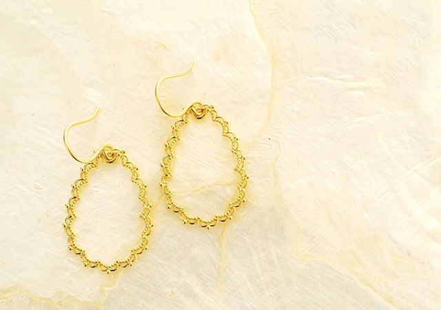 K18 pierced earrings drop lace