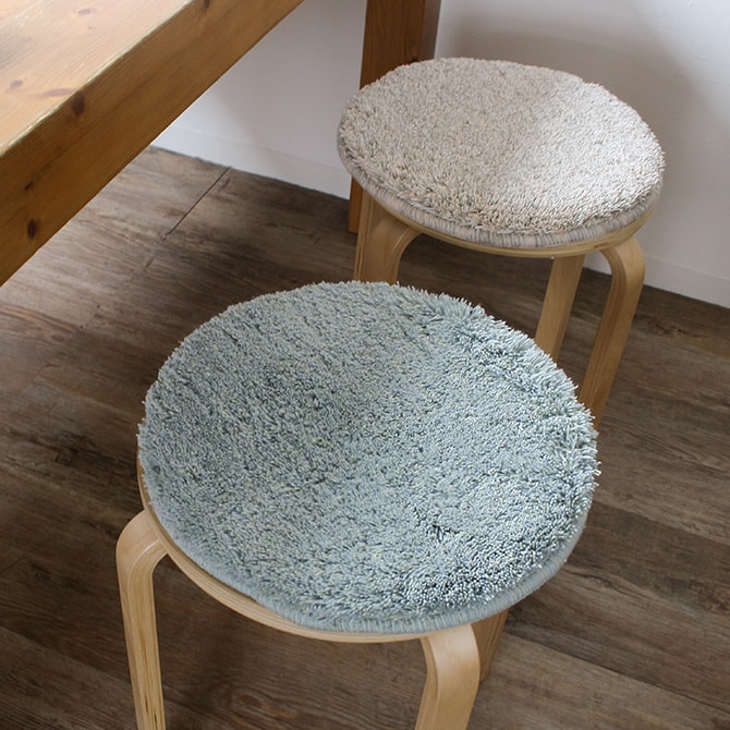 &NE アンドエヌイー 低反発シャギーチェアパッド マル Pale ペール チェアパッド チェアパット 椅子 正方形 クッション 低反発 おしゃれ いす 座布団 ベンチ