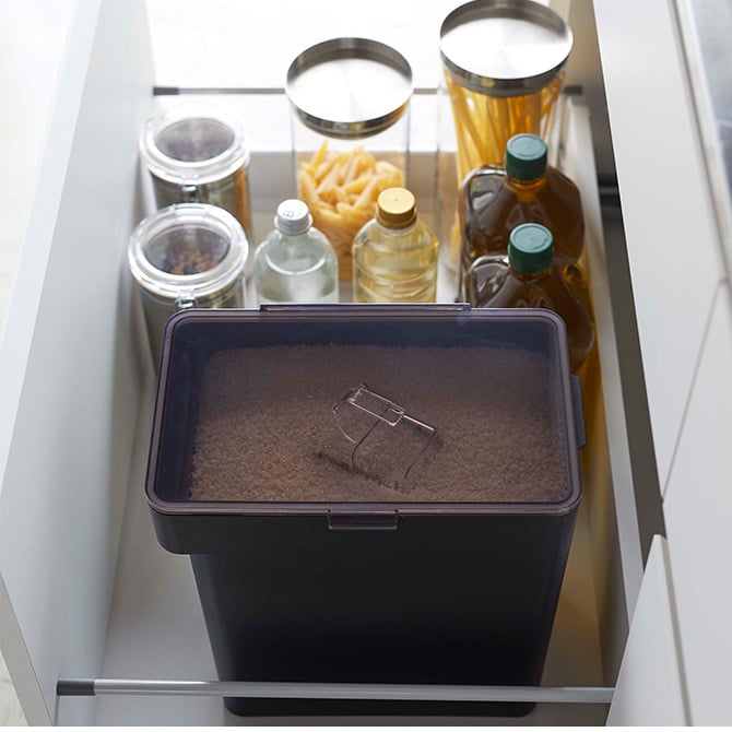 tower タワー 密閉米びつ 10kg 計量カップ付き