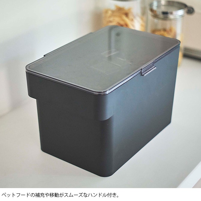 tower タワー 密閉ペットフードストッカー 3.5kg 計量カップ付き  ペットフード ストッカー 保存容器 密閉 おしゃれ 北欧 計量カップ 白 黒 ペット用品  
