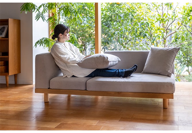 Fumi フミ さえぎらないソファ  ソファ 2.5人掛け 3人掛け 北欧 おしゃれ カバーリング 生地 ファブリック 木 家具  