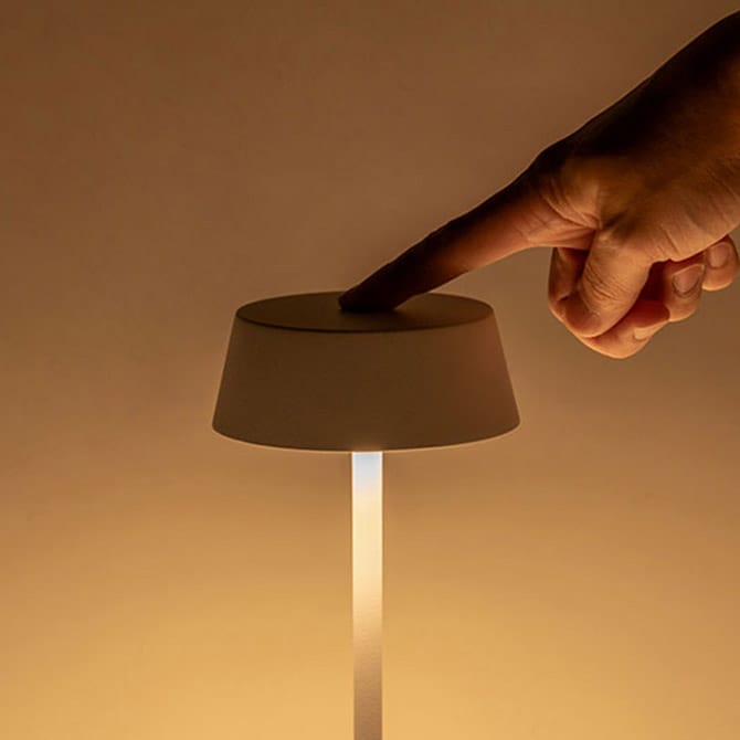 BRID ブリッド Olika コードレス LEDテーブルライト  テーブルライト LED コードレス おしゃれ 防水 タッチセンサー 卓上 調光 アウトドア ベランダ  