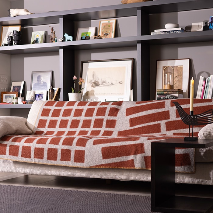 KLIPPAN クリッパン【正規取扱店】 ウール シングルブランケット FLOOR フロアー スローケット 厚手 毛布 高級 おしゃれ 北欧 肩掛け ギフト プレゼント