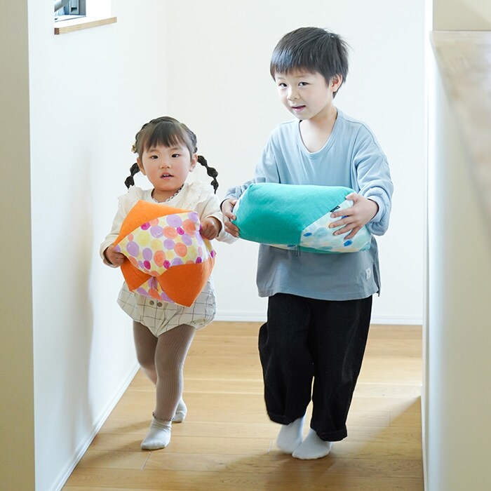 洛中高岡屋 おじゃみキッズ 学  子供用 座布団 豆椅子 豆イス キッズチェア おしゃれ かわいい 和風 日本製 フロアクッション スツール ローテーブル用 姿勢サポート  