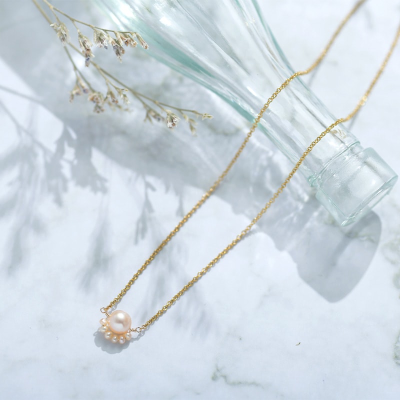 Natully ナチュリー ネックレス Tsubomi  ピンクパール ネックレス レディース 日本製 淡水パール 真珠 かわいい おしゃれ ギフト 母の日 2025 プレゼント ギフト 花以外 実用的 メッセージカード  