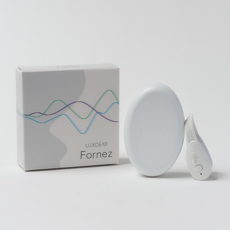 LUXCEAR ルクセア Fornez  美顔器 鼻専用 鼻のケア EMS 美鼻 忘れ鼻 軽量 ながらケア すきま時間 コンプレックス  