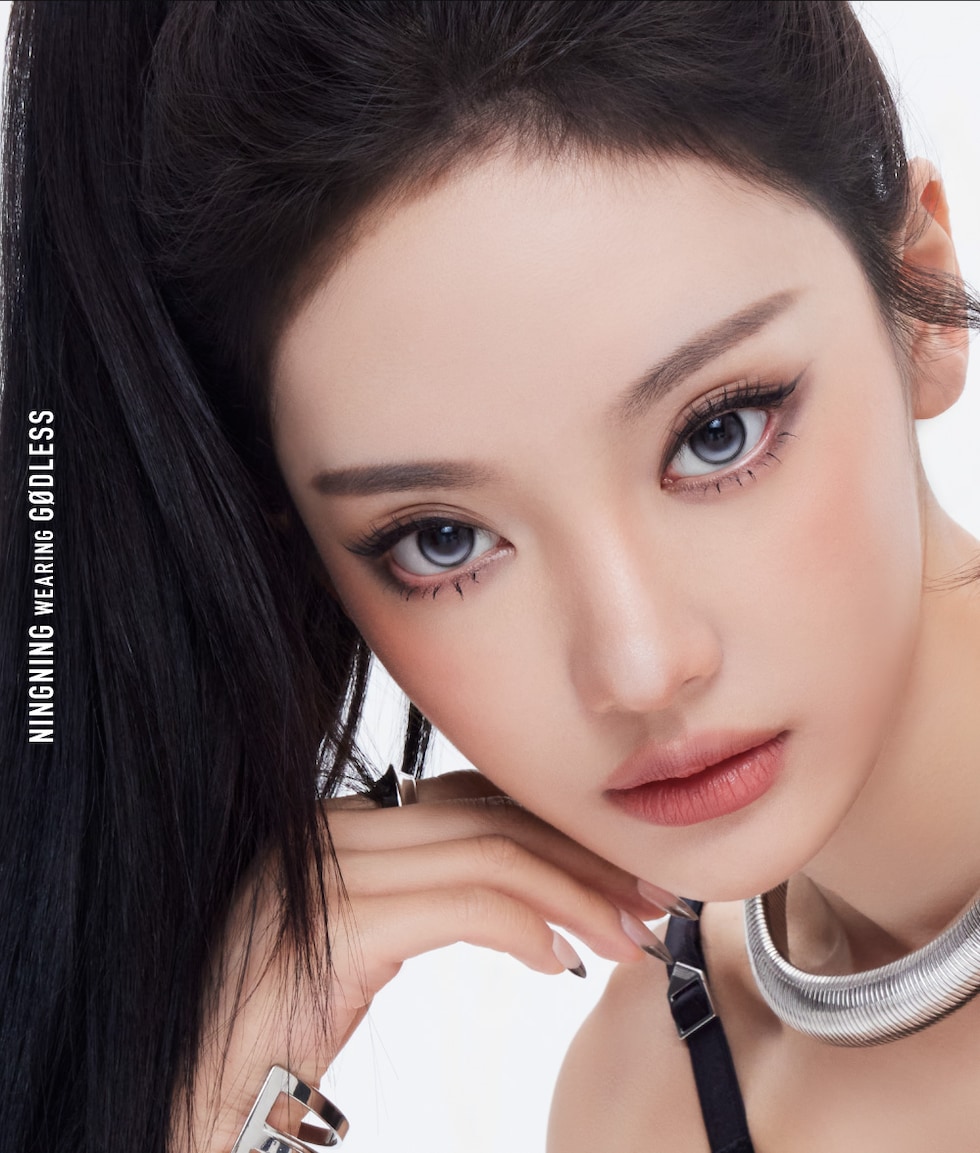 NINGNING WEARING GØDLESS