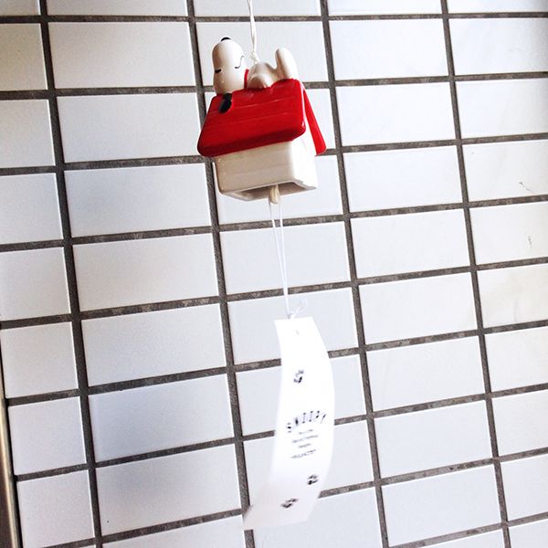 SNOOPY スヌーピー 風鈴 屋根に寝そべり 風鈴 グッズ(MCD)