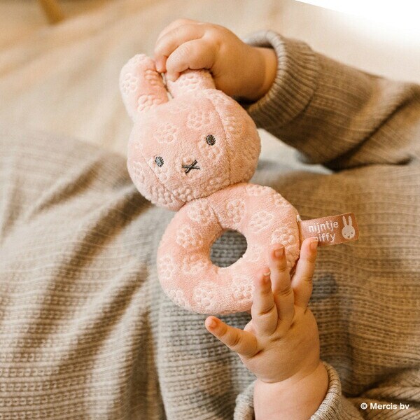 ミッフィー miffy x Little Dutch Flower ベビーラトル ストロベリー ベビー 出産祝い