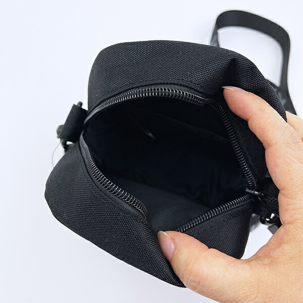 サンリオ ハローキティ ミニショルダーバッグ (ブラック) Sanrio