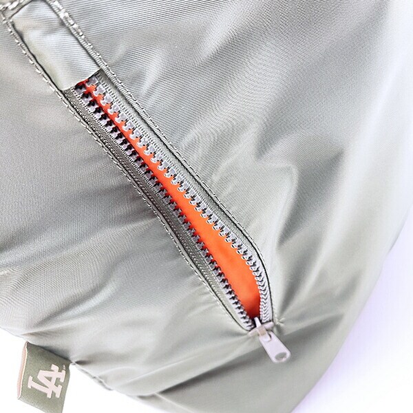 MLB(メジャーリーグ)  ドジャース ナイロントートバッグ カーキ