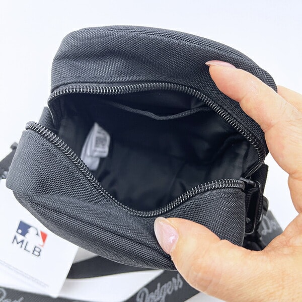 MLB(メジャーリーグ)  ドジャース ミニショルダーバッグ ブラック×ホワイト