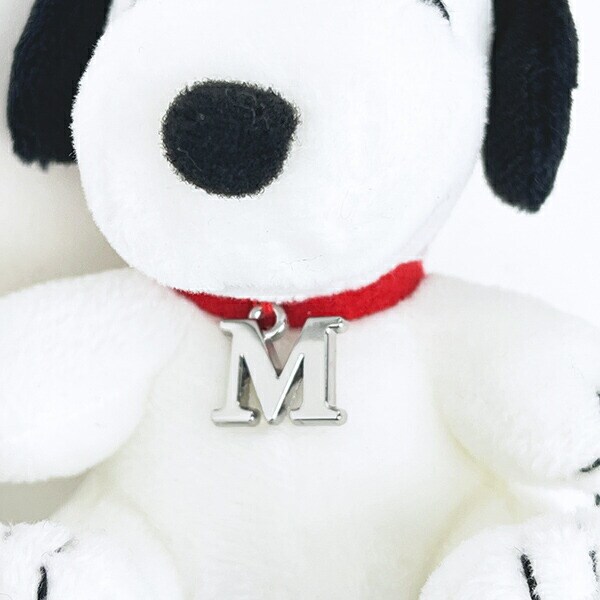 スヌーピー 『M』 座り イニシャルマスコット ぬいぐるみ SNOOPY