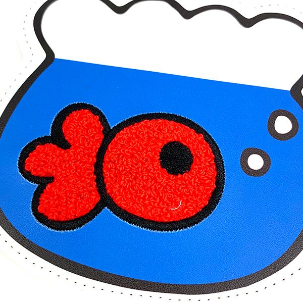 サンリオ ハローキティ クラシック ダイカットリールパス 金魚鉢 パスケース リール付き 定期入れ ICカードケース 通勤 通学