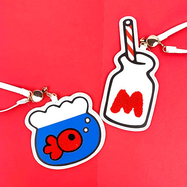 サンリオ ハローキティ クラシック ダイカットリールパス 金魚鉢 パスケース リール付き 定期入れ ICカードケース 通勤 通学