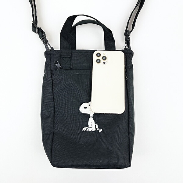 スヌーピー ミニ ボトルインショルダー 座り ショルダーバッグ かばん ブラック SNOOPY