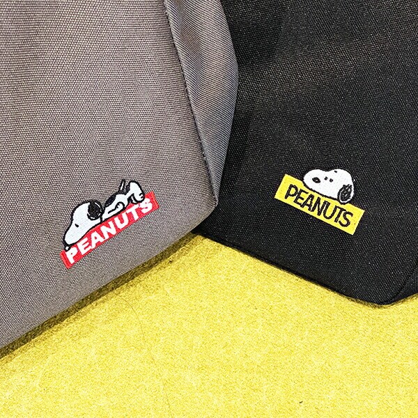 スヌーピー ボトルインショルダー 保冷ポケット付き ねそべり ショルダーバッグ かばん グレー SNOOPY