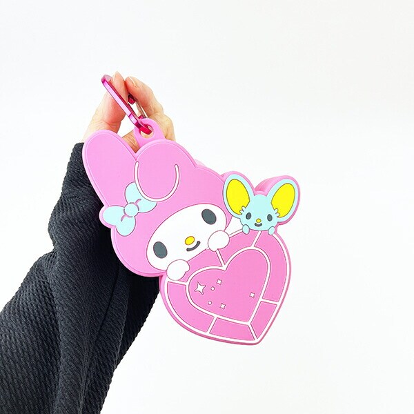 サンリオ マイメロディ＆フラットくん はあとぎゅっ カラビナ付シリコンポーチ Sanrio