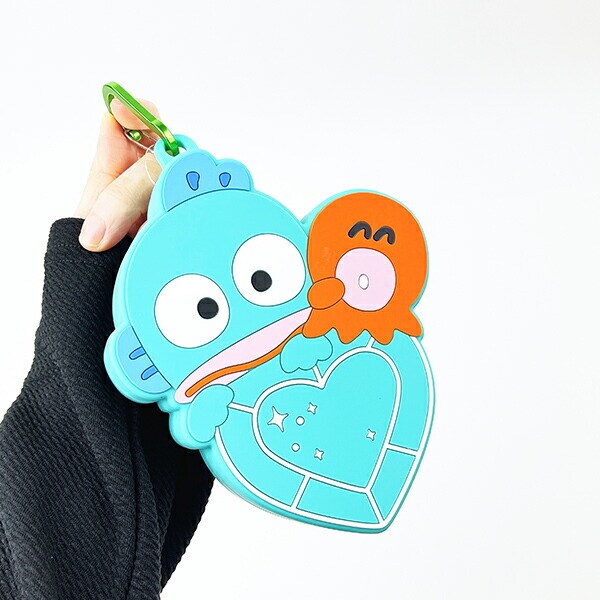 サンリオ ハンギョドン＆さゆり はあとぎゅっ カラビナ付シリコンポーチ Sanrio