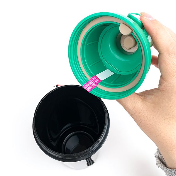 鬼滅の刃 鬼滅の刃 直飲み水筒 ランチ キッチン 食器 水筒 ボトル 直飲み ブラック グッズ