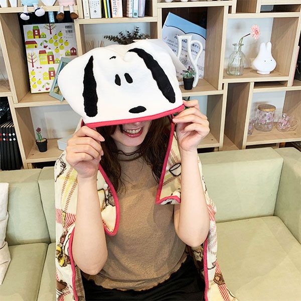 スヌーピー 5WAYブランケット クッション ひざ掛け ポンチョ ボレロ 巻きスカート 西川 レッド