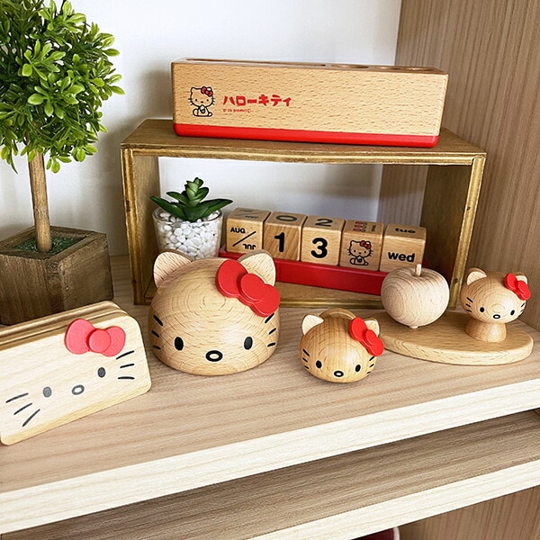 サンリオ ハローキティ ウッドデスクスタンド レッド ペンスタンド 文具 Sanrio