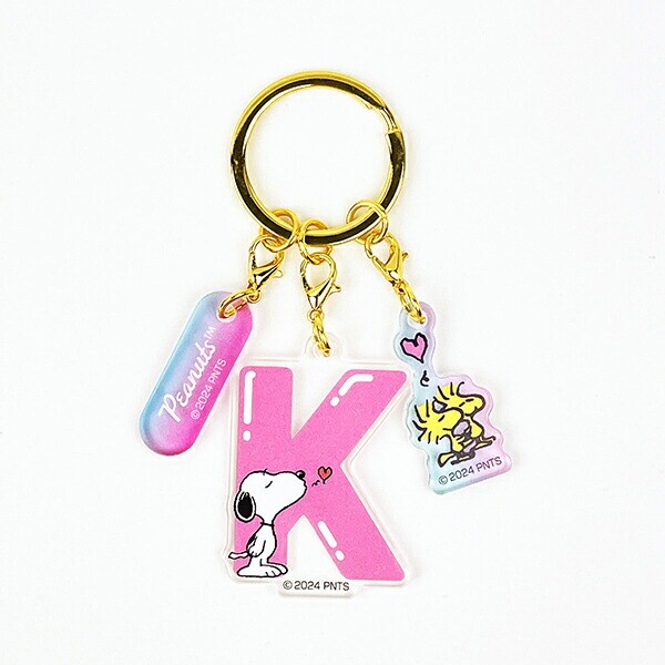 スヌーピー 『K』 イニシャル3連アクリルキーホルダー (ピンク) SNOOPY