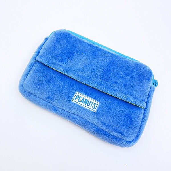 スヌーピー オラフ ミニティッシュポーチ付きパスケース  SNOOPY