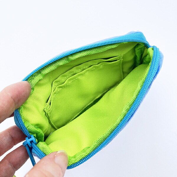 スヌーピー オラフ ミニティッシュポーチ付きパスケース  SNOOPY