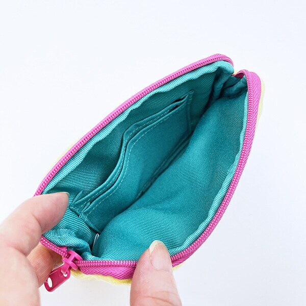 スヌーピー チャーリー・ブラウン ミニティッシュポーチ付きパスケース  SNOOPY