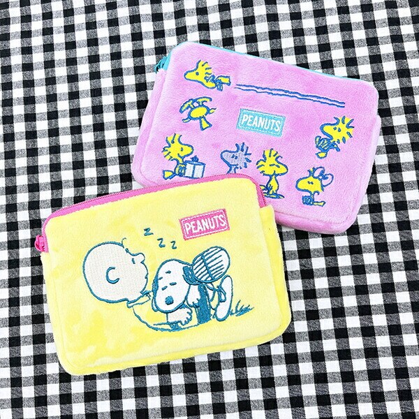 スヌーピー ウッドストック&フレンズ ミニティッシュポーチ付きパスケース  SNOOPY