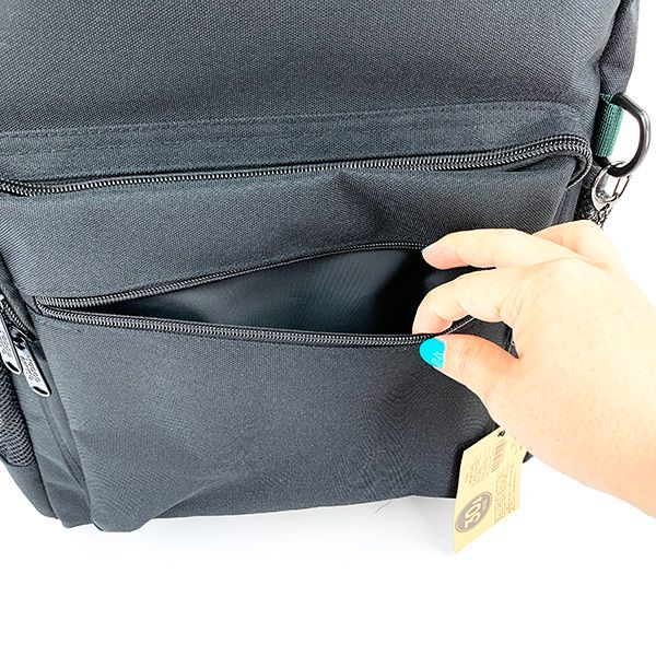 オサムグッズ リュック スクエア ホワイトロゴ リュック バッグ 通学 旅行 学校