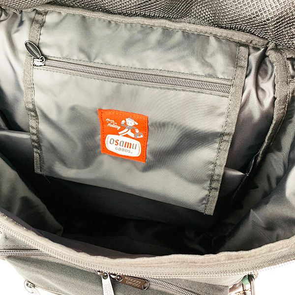 オサムグッズ リュック スクエア ホワイトロゴ リュック バッグ 通学 旅行 学校
