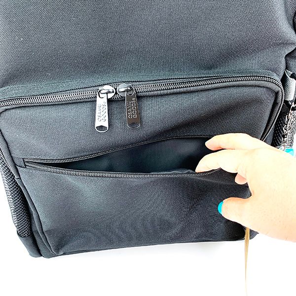 オサムグッズ リュック スクエア グレーロゴ リュック バッグ 通学 旅行 学校