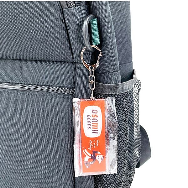 オサムグッズ リュック ラウンド ホワイトロゴ リュック バッグ 通学 旅行 学校