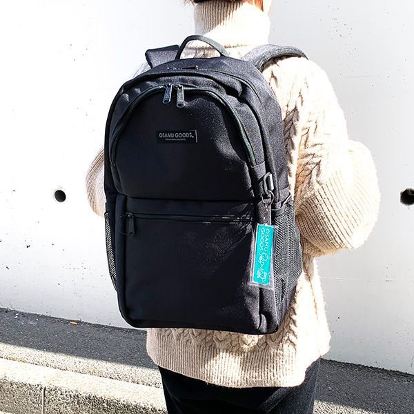 オサムグッズ リュック ラウンド グレーロゴ リュック バッグ 通学 旅行 学校