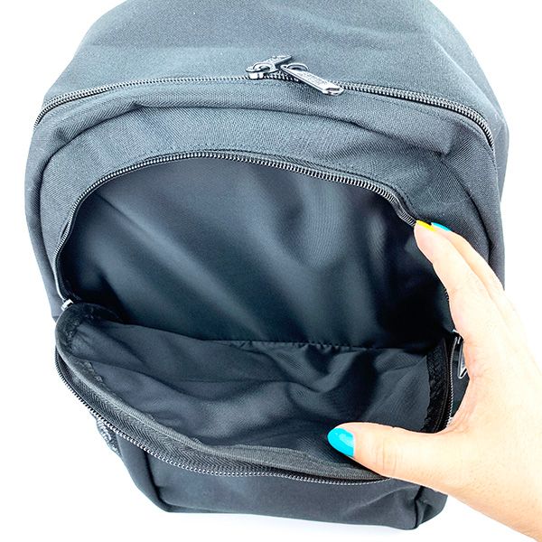 オサムグッズ リュック ラウンド グレーロゴ リュック バッグ 通学 旅行 学校