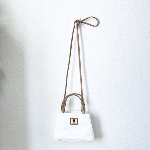 ミッフィー miffy 横型ファーミニショルダーバッグ (ホワイト)