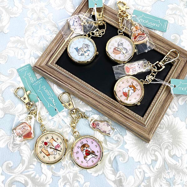 mofusand モフサンド チャーム付きチェーンウォッチ イチゴ 時計 キーチェーン