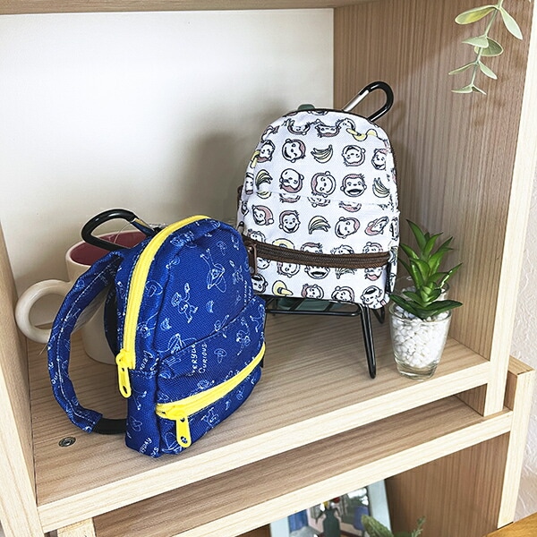おさるのジョージ  リュック型ポーチ 総柄 ブルー