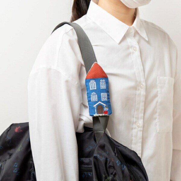 ムーミン やしき 肩掛けパッドマスコット(ブルー)